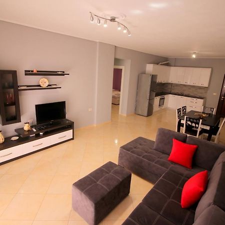 Mece Apt. Apartment Саранде Екстериор снимка