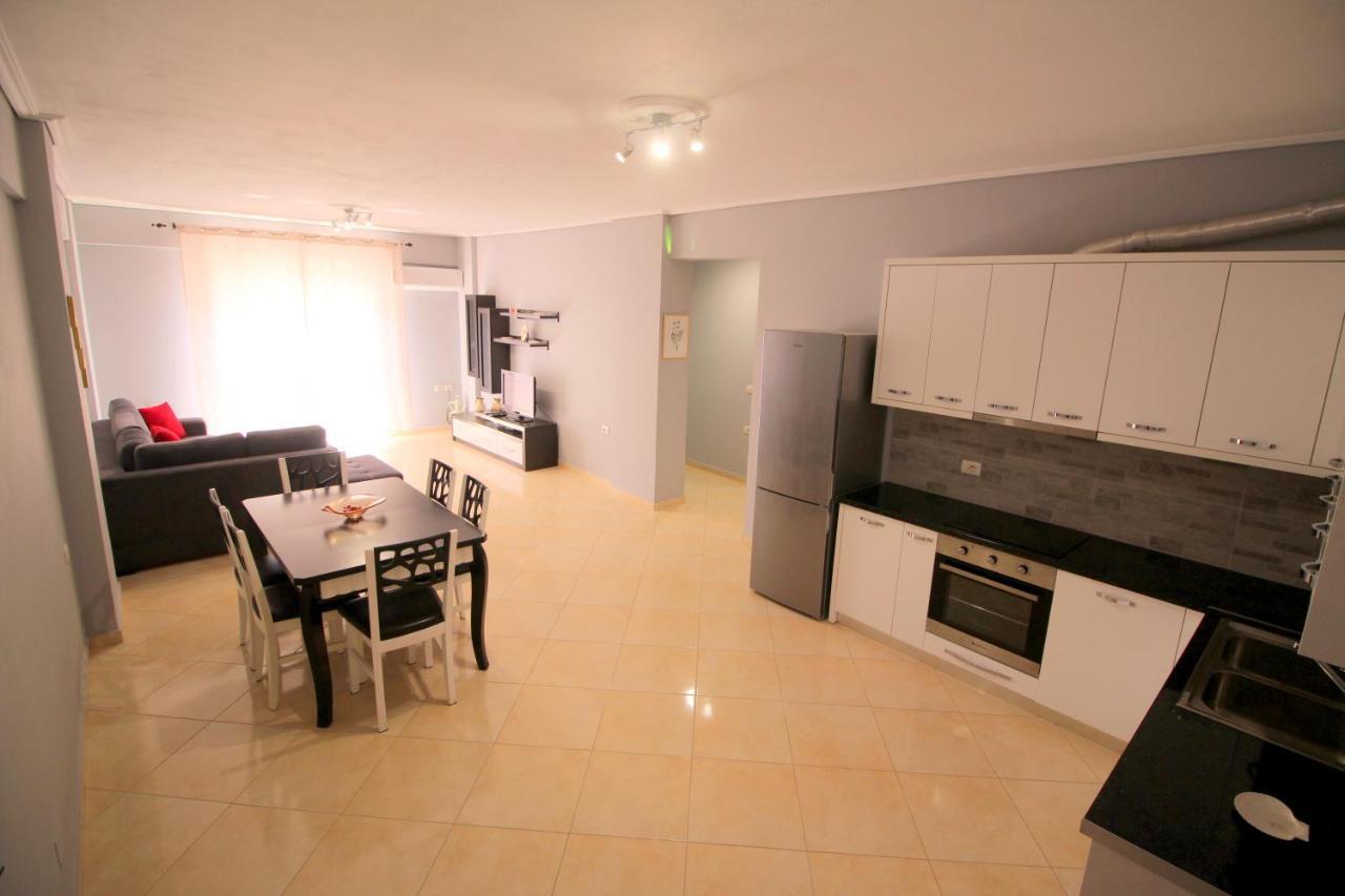 Mece Apt. Apartment Саранде Екстериор снимка